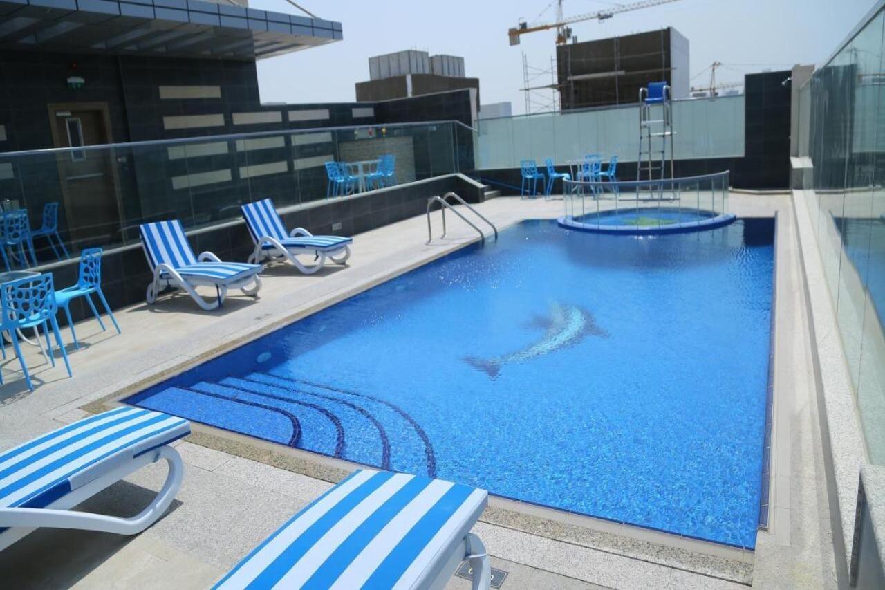 Tulip Al Barsha Hotel Apartment Dubaï Extérieur photo